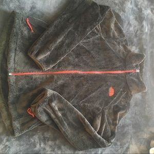 The north face fuzzy jacket